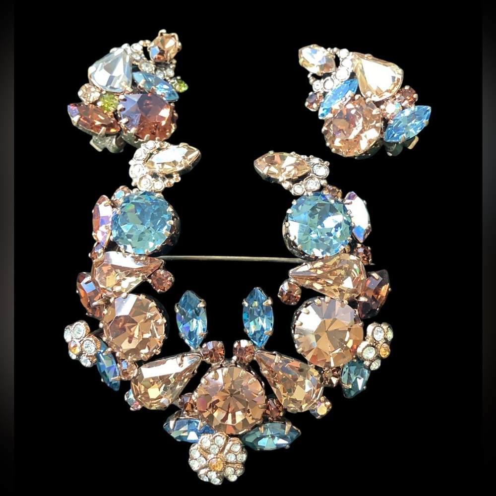 1950’s Made in Austria Ice Blue & Topaz Crystal Brooch/Earring Set (t55)